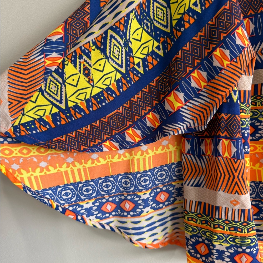 Signature Studio Multicolor Geometric Blouse - Picture 3 of 8
